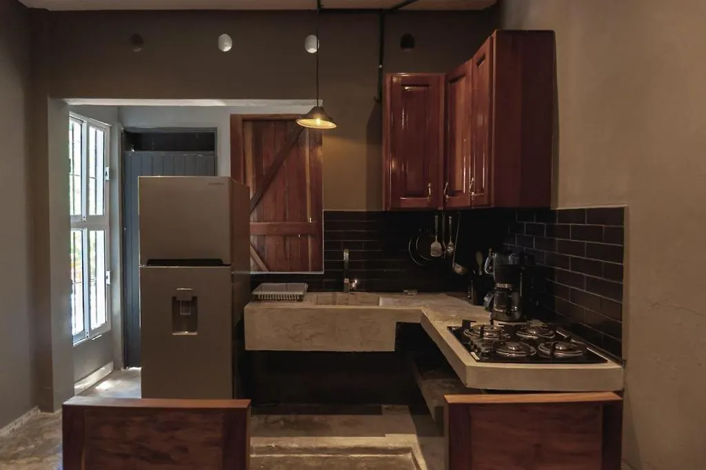 בקאלאר Hostel Local2 מקסיקו