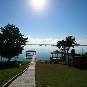 Pensión Blue Monkey, Bacalar