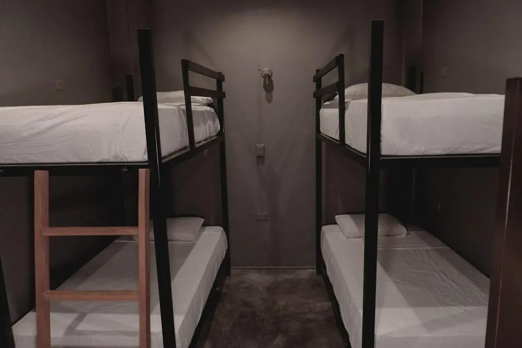 Hostel Local2 Бакалар 0*,  Мексика